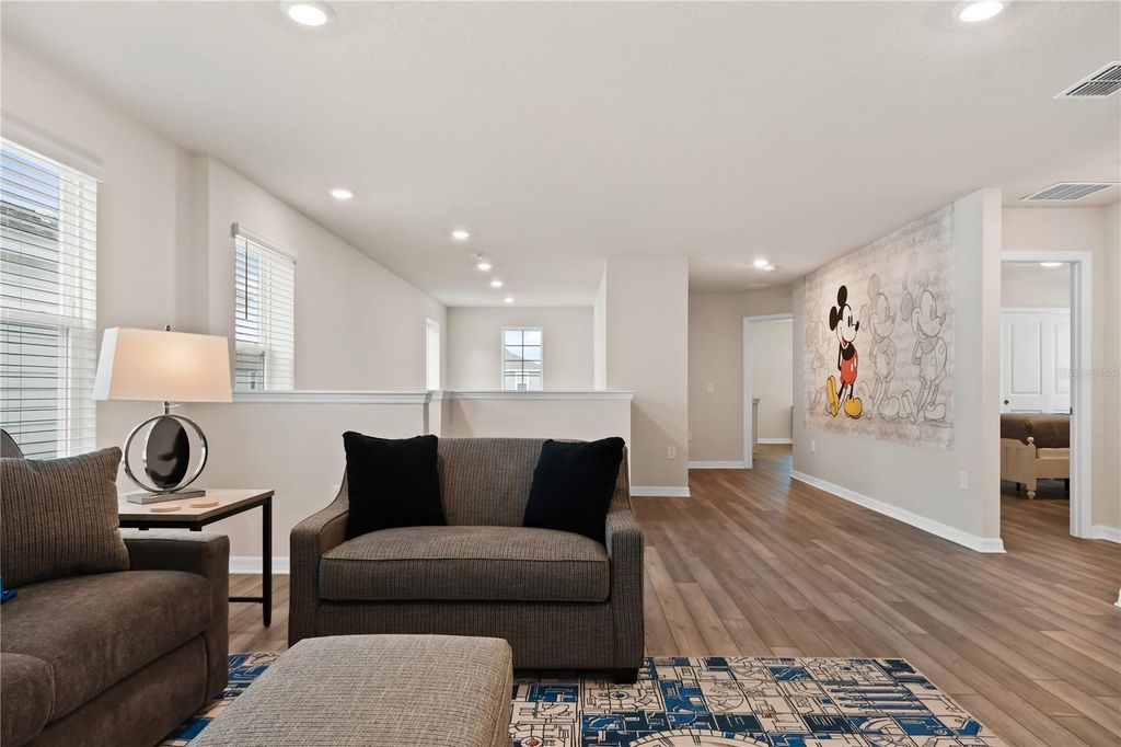 Image 26 of property listing at 1707 KONA LANE, Davenport, FL 33897