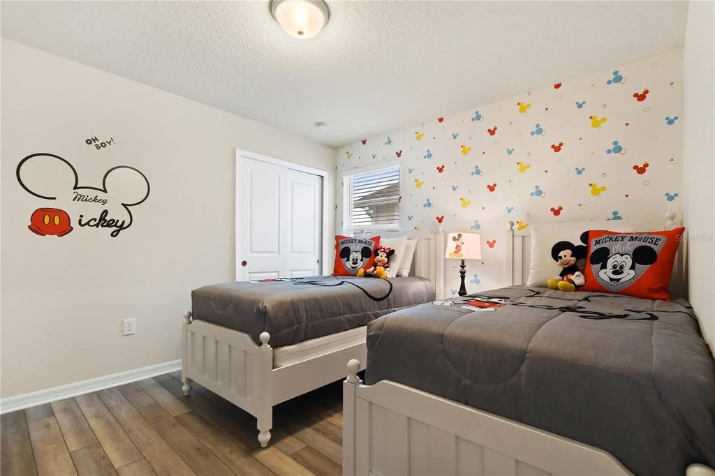 Image 36 of property listing at 1707 KONA LANE, Davenport, FL 33897