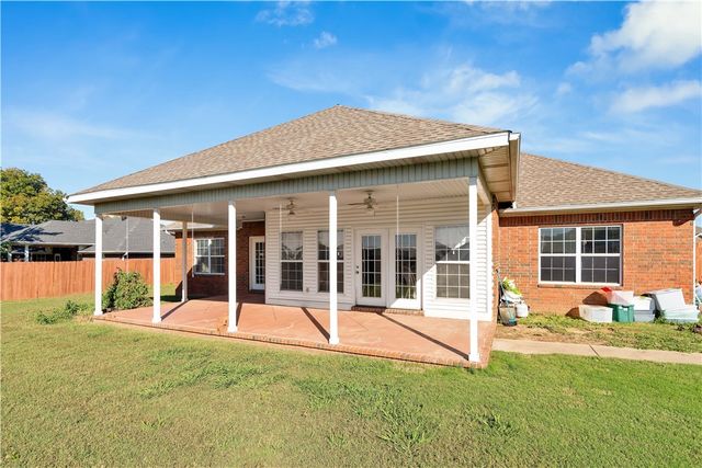 505 Shady Acres Lane, Prairie Grove, AR 72753