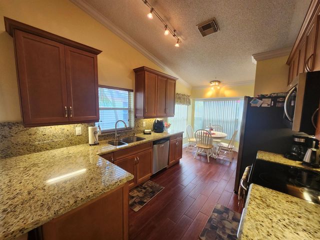 120 NW 189th Avenue NW, Pembroke Pines, FL 33029