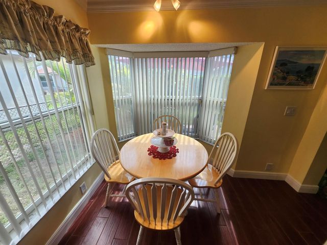 120 NW 189th Avenue NW, Pembroke Pines, FL 33029