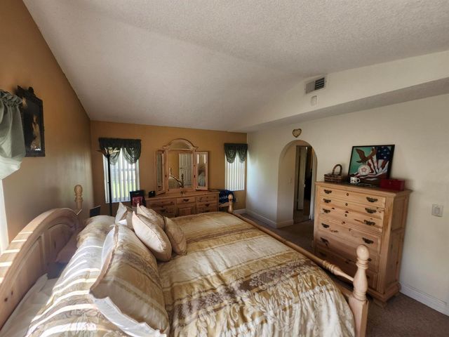 120 NW 189th Avenue NW, Pembroke Pines, FL 33029