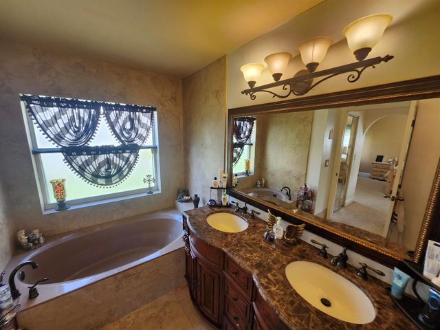 120 NW 189th Avenue NW, Pembroke Pines, FL 33029