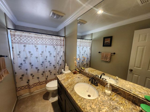 120 NW 189th Avenue NW, Pembroke Pines, FL 33029