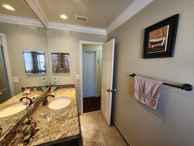 120 NW 189th Avenue NW, Pembroke Pines, FL 33029