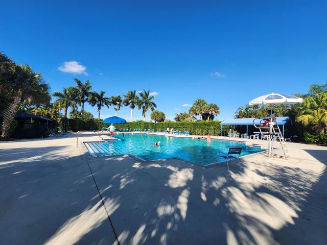 120 NW 189th Avenue NW, Pembroke Pines, FL 33029