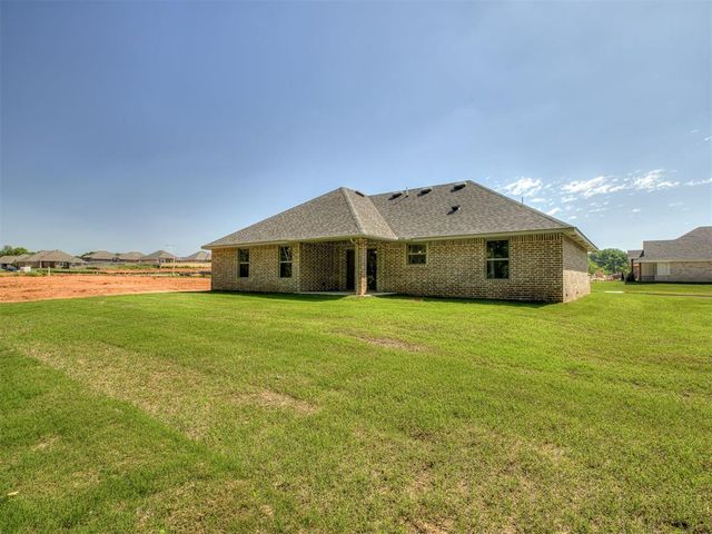 120 Mountain Laurel Way, Noble, OK 73068