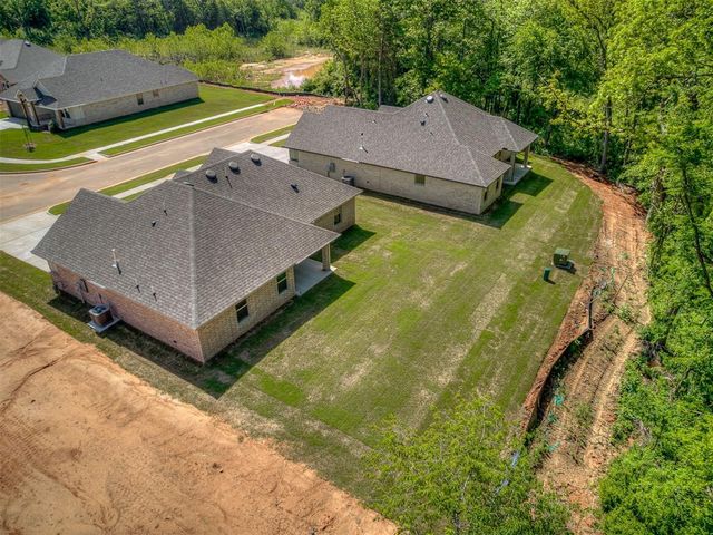 120 Mountain Laurel Way, Noble, OK 73068