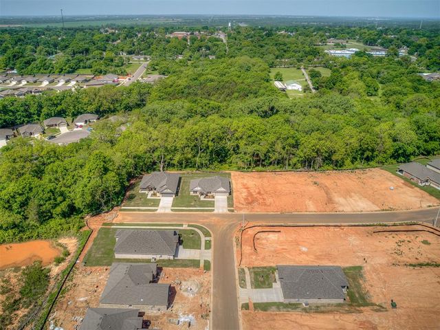 120 Mountain Laurel Way, Noble, OK 73068