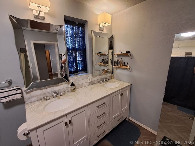 332 Hatley Bean Street, Ardmore, OK 73401