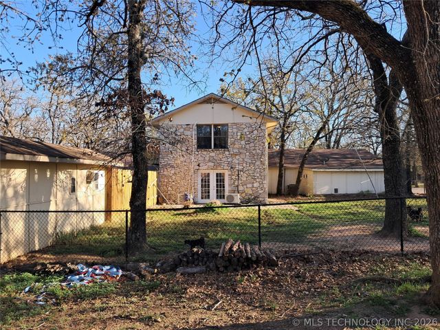 332 Hatley Bean Street, Ardmore, OK 73401