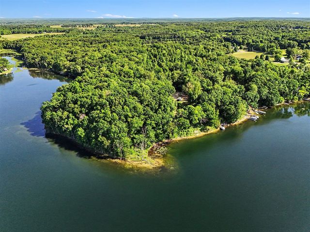 27383 Hayne Road, Lawton, MI 49065