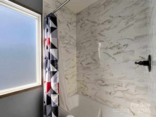 181 Azalea Circle, Marshall, NC 28753