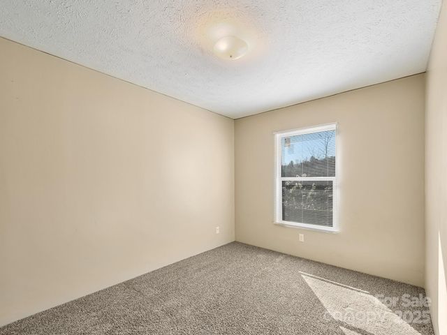 181 Azalea Circle, Marshall, NC 28753