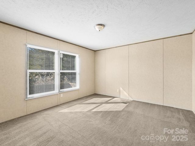 181 Azalea Circle, Marshall, NC 28753