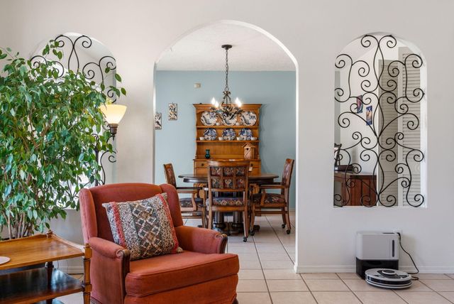 7601 Vista Del Arroyo Avenue NE, Albuquerque, NM 87109