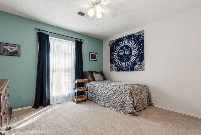 7601 Vista Del Arroyo Avenue NE, Albuquerque, NM 87109