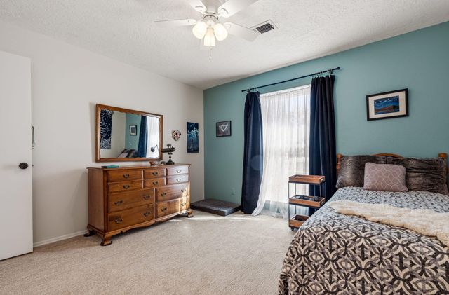 7601 Vista Del Arroyo Avenue NE, Albuquerque, NM 87109