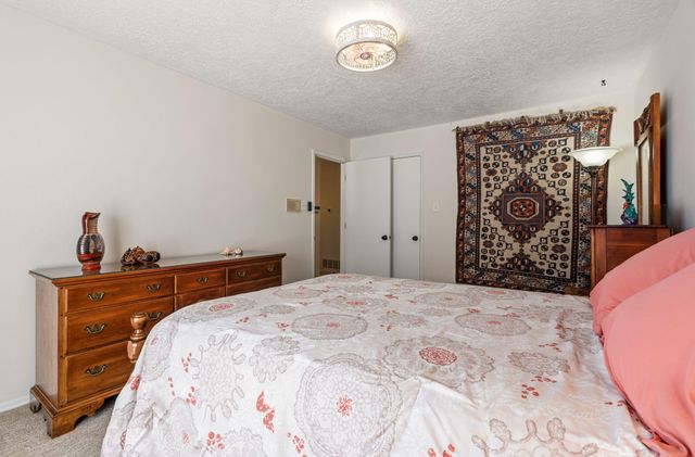 7601 Vista Del Arroyo Avenue NE, Albuquerque, NM 87109