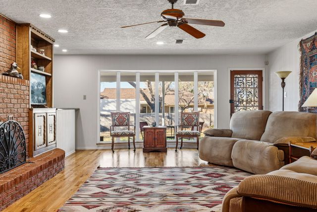 7601 Vista Del Arroyo Avenue NE, Albuquerque, NM 87109