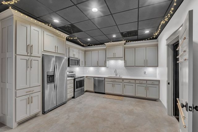 1671 Golf Ln, Livingston, TN 38570