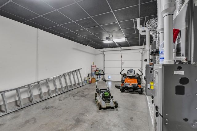 1671 Golf Ln, Livingston, TN 38570