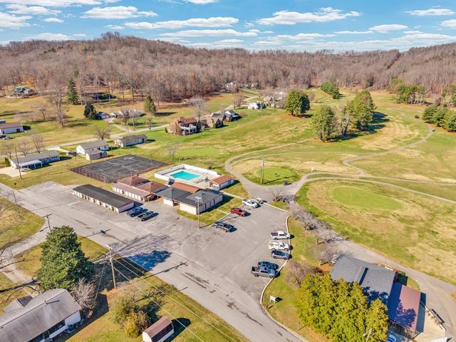 1671 Golf Ln, Livingston, TN 38570