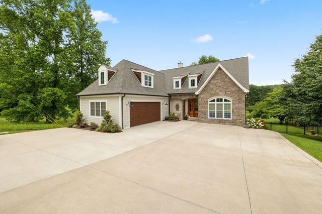 1671 Golf Ln, Livingston, TN 38570