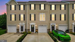 2102 E OAK RD #H2, Vineland, NJ 08361