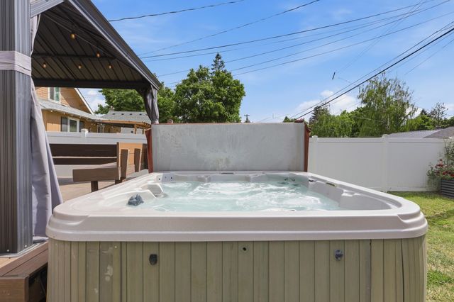 3918 S Grand Blvd, Spokane, WA 99203