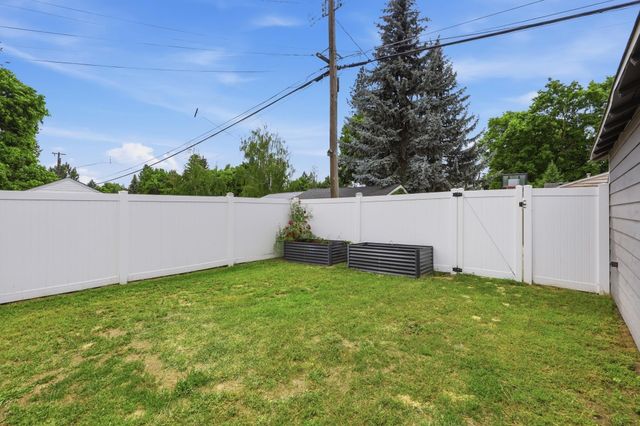 3918 S Grand Blvd, Spokane, WA 99203