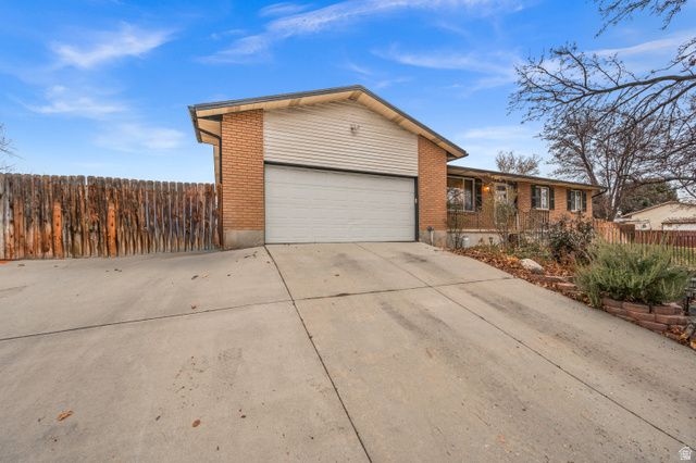 7106 S ANGELSEA DR, West Jordan, UT 84084