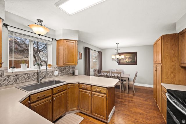 7106 S ANGELSEA DR, West Jordan, UT 84084