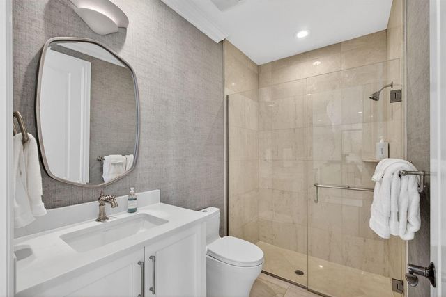 24 Marina Gardens Drive, Palm Beach Gardens, FL 33410
