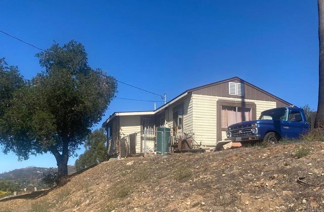 1320 Richland Rd, San Marcos, CA 92069