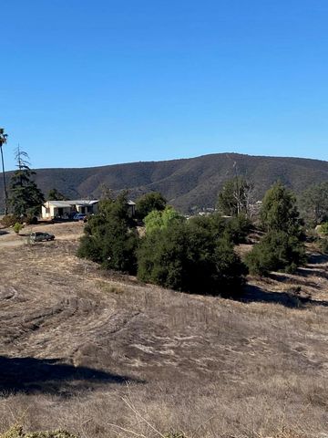 1320 Richland Rd, San Marcos, CA 92069