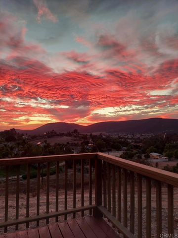 1320 Richland Rd, San Marcos, CA 92069