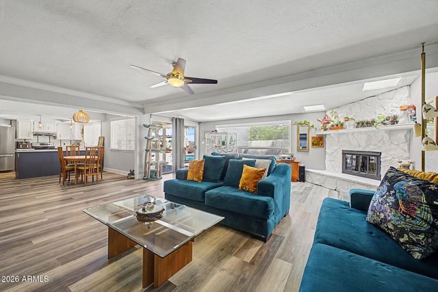 1132 E Village Cir Drive N, Phoenix, AZ 85022