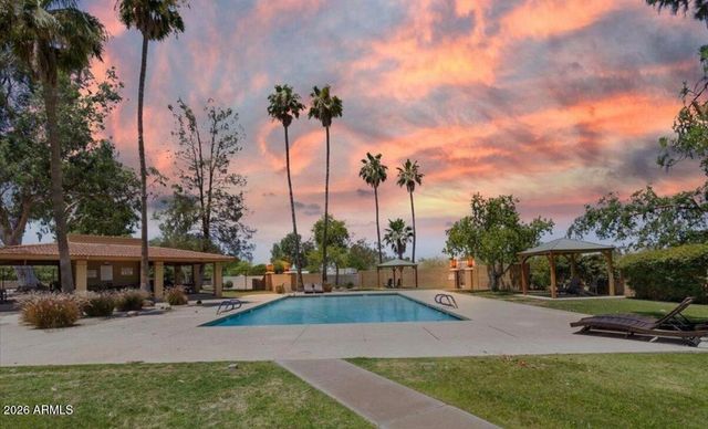 1132 E Village Cir Drive N, Phoenix, AZ 85022