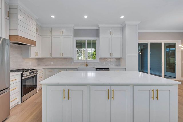 1479 Sanctuary Wynd, Waverly, GA 31565