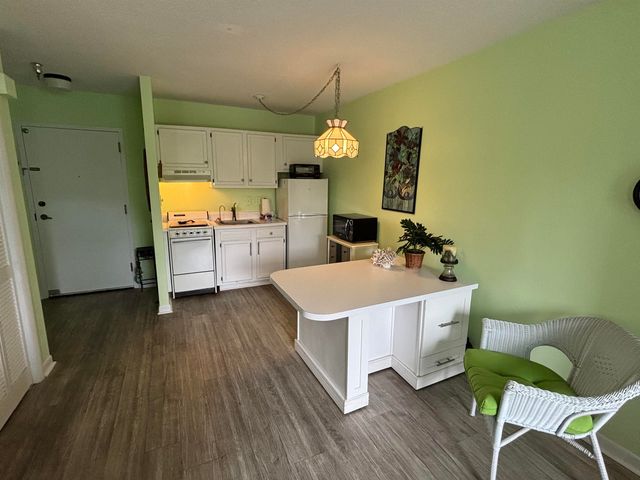 5001 Little River Rd Apt W412, Myrtle Beach, SC 29577