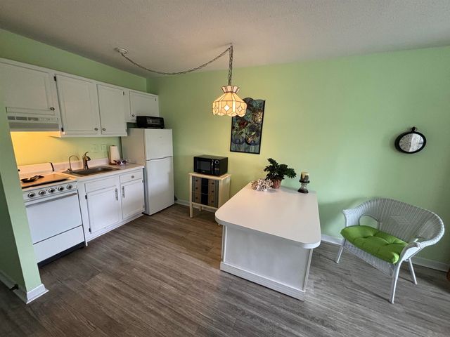 5001 Little River Rd Apt W412, Myrtle Beach, SC 29577