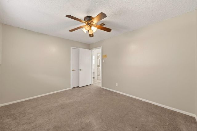 5934 Theall Road, Houston, TX 77066