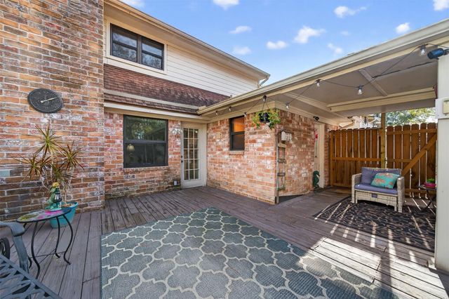 5934 Theall Road, Houston, TX 77066