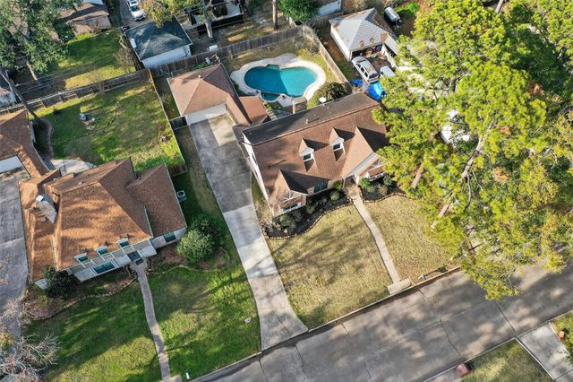 5934 Theall Road, Houston, TX 77066