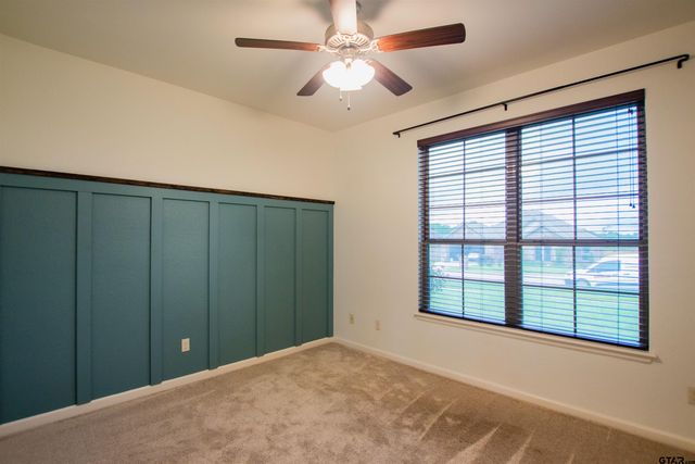222 Bois D Arc Dr, Bullard, TX 75757