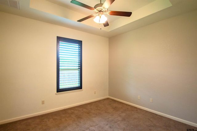 222 Bois D Arc Dr, Bullard, TX 75757