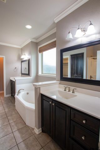 222 Bois D Arc Dr, Bullard, TX 75757