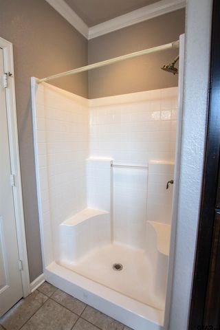 222 Bois D Arc Dr, Bullard, TX 75757
