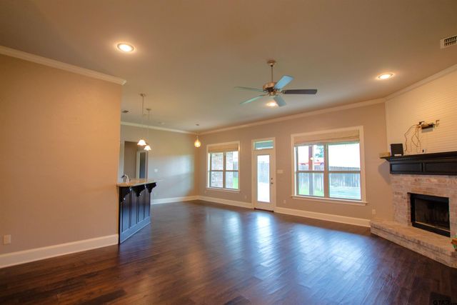 222 Bois D Arc Dr, Bullard, TX 75757